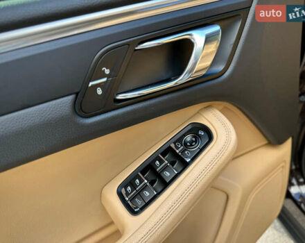 Коричневый Порше Масан, объемом двигателя 1.98 л и пробегом 95 тыс. км за 34000 $, фото 45 на Automoto.ua