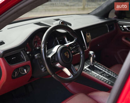 Порше Масан 2017 в Одессе на Automoto.ua Красный Порше Масан, объемом двигателя 3 л и пробегом 102 тыс. км за 41900 $, фото 16 на Automoto.ua