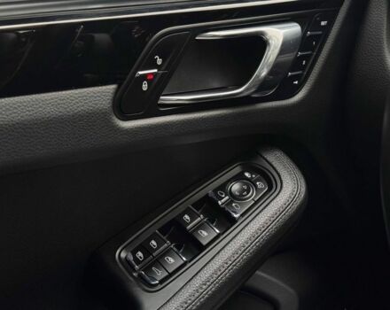 Красный Порше Масан, объемом двигателя 2 л и пробегом 96 тыс. км за 32000 $, фото 6 на Automoto.ua