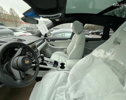Порше Масан, объемом двигателя 3 л и пробегом 1 тыс. км за 135451 $, фото 35 на Automoto.ua