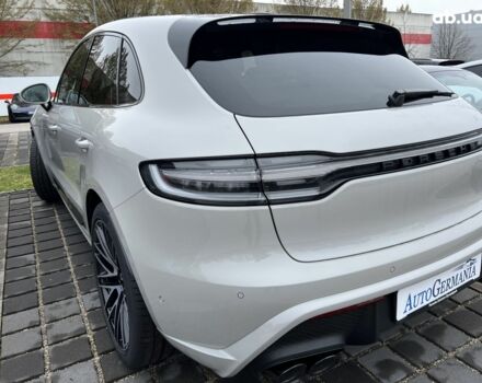 Порше Масан, объемом двигателя 3 л и пробегом 1 тыс. км за 135451 $, фото 5 на Automoto.ua