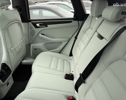 Порше Масан, объемом двигателя 3 л и пробегом 1 тыс. км за 135451 $, фото 29 на Automoto.ua