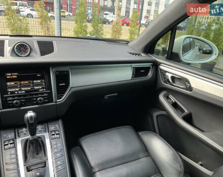 Порше Масан, объемом двигателя 3 л и пробегом 155 тыс. км за 25900 $, фото 21 на Automoto.ua