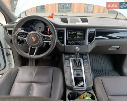 Порше Масан, объемом двигателя 3 л и пробегом 153 тыс. км за 36500 $, фото 5 на Automoto.ua