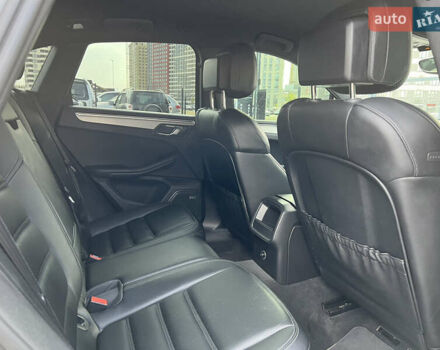 Порше Масан, объемом двигателя 3 л и пробегом 155 тыс. км за 25900 $, фото 18 на Automoto.ua