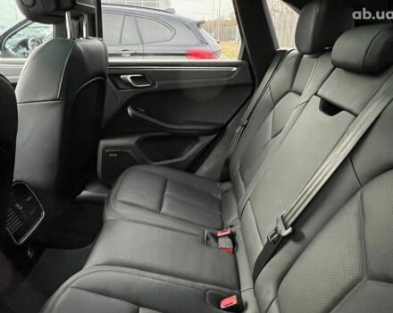 Порше Масан, объемом двигателя 2 л и пробегом 34 тыс. км за 71729 $, фото 4 на Automoto.ua