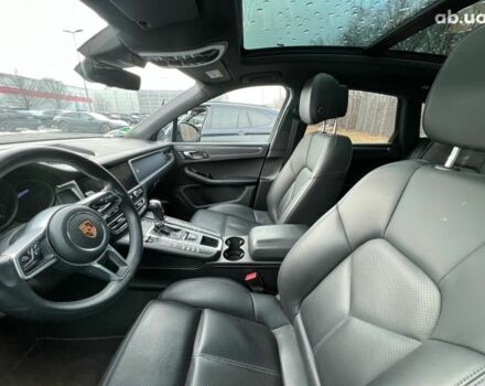 Порше Масан, объемом двигателя 2 л и пробегом 34 тыс. км за 71729 $, фото 7 на Automoto.ua