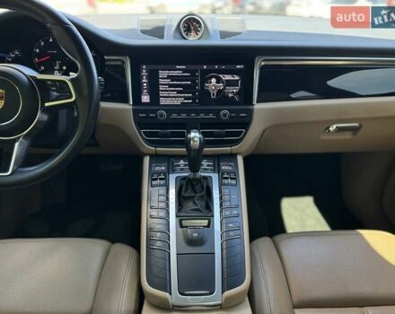 Порше Масан, объемом двигателя 1.98 л и пробегом 45 тыс. км за 44600 $, фото 32 на Automoto.ua