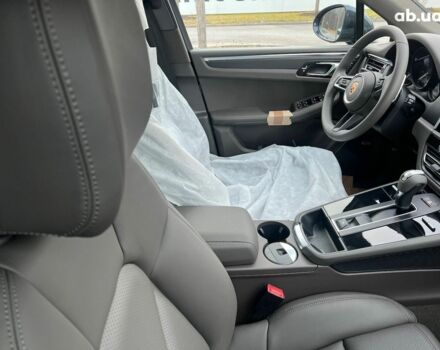 Порше Масан, объемом двигателя 2 л и пробегом 12 тыс. км за 76685 $, фото 2 на Automoto.ua