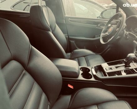 Порше Масан, объемом двигателя 3 л и пробегом 7 тыс. км за 115201 $, фото 12 на Automoto.ua