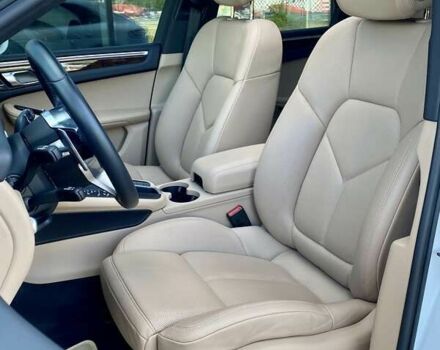 Порше Масан, объемом двигателя 2 л и пробегом 12 тыс. км за 49999 $, фото 25 на Automoto.ua
