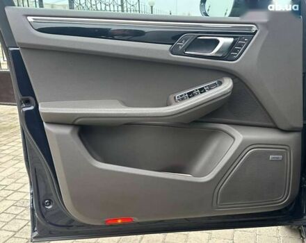 Порше Масан, объемом двигателя 2 л и пробегом 92 тыс. км за 39500 $, фото 8 на Automoto.ua