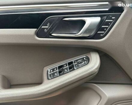 Порше Масан, объемом двигателя 2 л и пробегом 92 тыс. км за 39500 $, фото 9 на Automoto.ua