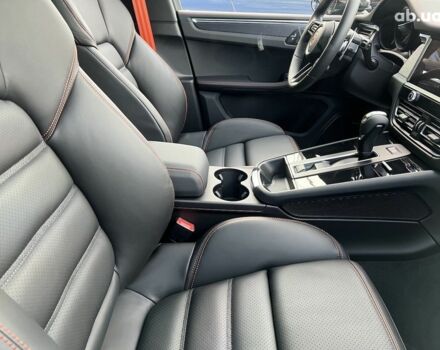 Порше Масан, объемом двигателя 3 л и пробегом 1 тыс. км за 117592 $, фото 6 на Automoto.ua