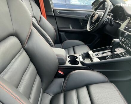 Порше Масан, объемом двигателя 3 л и пробегом 1 тыс. км за 117592 $, фото 12 на Automoto.ua