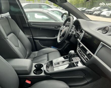 Порше Масан, объемом двигателя 2 л и пробегом 1 тыс. км за 83032 $, фото 5 на Automoto.ua