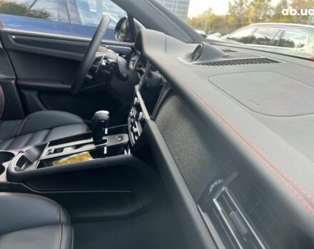 Порше Масан, объемом двигателя 3 л и пробегом 1 тыс. км за 117592 $, фото 3 на Automoto.ua