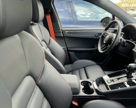 Порше Масан, объемом двигателя 3 л и пробегом 1 тыс. км за 117592 $, фото 42 на Automoto.ua
