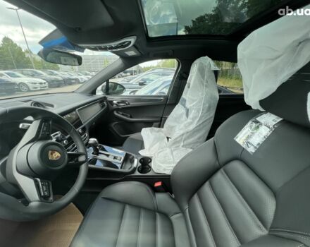 Порше Масан, объемом двигателя 3 л и пробегом 0 тыс. км за 122591 $, фото 17 на Automoto.ua