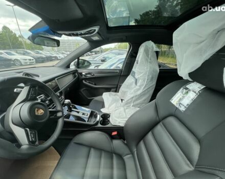 Порше Масан, объемом двигателя 3 л и пробегом 0 тыс. км за 122591 $, фото 6 на Automoto.ua