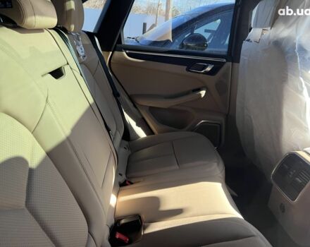 Порше Масан, объемом двигателя 3 л и пробегом 0 тыс. км за 106724 $, фото 33 на Automoto.ua