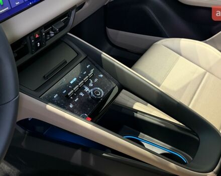 Порше Масан, объемом двигателя 0 л и пробегом 0 тыс. км за 94694 $, фото 14 на Automoto.ua