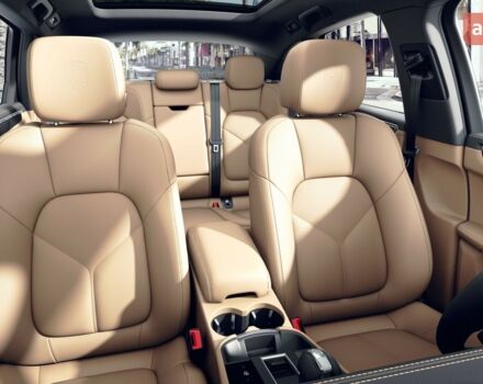 Порше Масан, объемом двигателя 2.89 л и пробегом 0 тыс. км за 111619 $, фото 5 на Automoto.ua