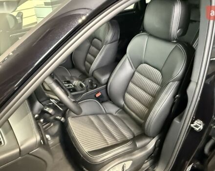 Порше Масан, объемом двигателя 1.98 л и пробегом 0 тыс. км за 82562 $, фото 6 на Automoto.ua