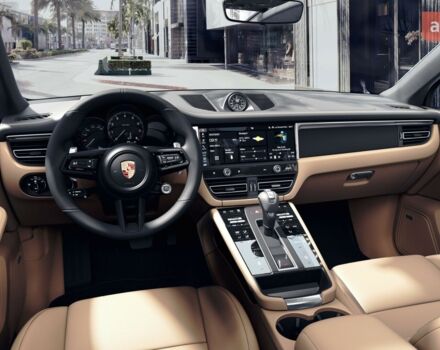 Порше Масан, объемом двигателя 1.98 л и пробегом 0 тыс. км за 99015 $, фото 4 на Automoto.ua