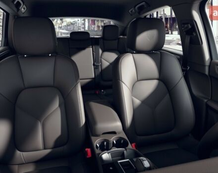 Порше Масан, объемом двигателя 1.98 л и пробегом 0 тыс. км за 85753 $, фото 4 на Automoto.ua