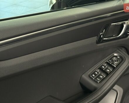 Порше Масан, объемом двигателя 1.98 л и пробегом 0 тыс. км за 82562 $, фото 17 на Automoto.ua