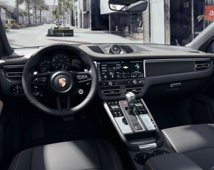 Порше Масан, объемом двигателя 1.98 л и пробегом 0 тыс. км за 93826 $, фото 5 на Automoto.ua