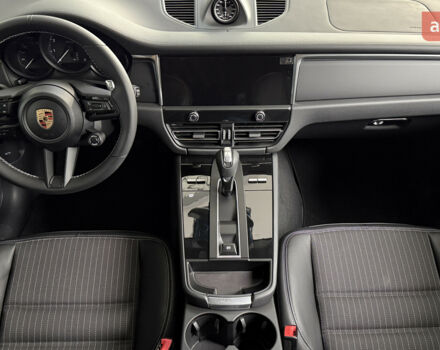 Порше Масан, объемом двигателя 1.98 л и пробегом 0 тыс. км за 82562 $, фото 13 на Automoto.ua