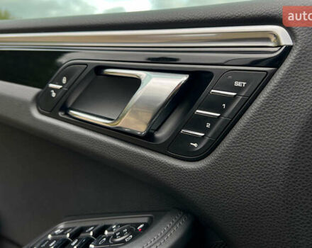 Сірий Порше Масан, об'ємом двигуна 3 л та пробігом 159 тис. км за 21200 $, фото 25 на Automoto.ua