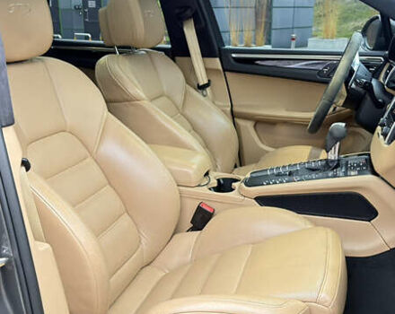 Серый Порше Масан, объемом двигателя 2.89 л и пробегом 106 тыс. км за 30500 $, фото 18 на Automoto.ua