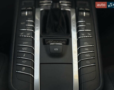 Порше Масан 2016 в Киеве на Automoto.ua Серый Порше Масан, объемом двигателя 3 л и пробегом 111 тыс. км за 32000 $, фото 18 на Automoto.ua