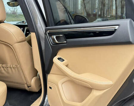 Серый Порше Масан, объемом двигателя 2.89 л и пробегом 106 тыс. км за 30500 $, фото 23 на Automoto.ua