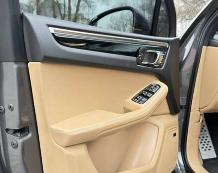 Серый Порше Масан, объемом двигателя 2.89 л и пробегом 106 тыс. км за 30500 $, фото 17 на Automoto.ua