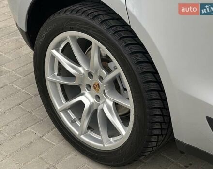 Серый Порше Масан, объемом двигателя 3 л и пробегом 79 тыс. км за 28500 $, фото 11 на Automoto.ua