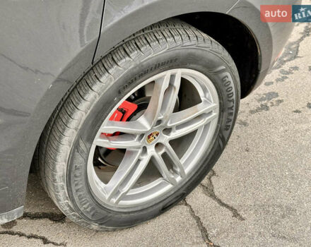 Серый Порше Масан, объемом двигателя 2 л и пробегом 76 тыс. км за 31500 $, фото 40 на Automoto.ua