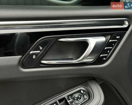 Серый Порше Масан, объемом двигателя 3 л и пробегом 79 тыс. км за 28500 $, фото 36 на Automoto.ua