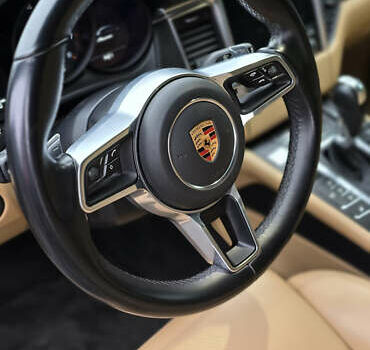 Серый Порше Масан, объемом двигателя 1.98 л и пробегом 82 тыс. км за 39500 $, фото 16 на Automoto.ua