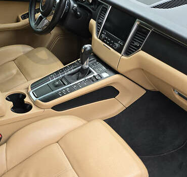 Серый Порше Масан, объемом двигателя 1.98 л и пробегом 82 тыс. км за 39500 $, фото 20 на Automoto.ua