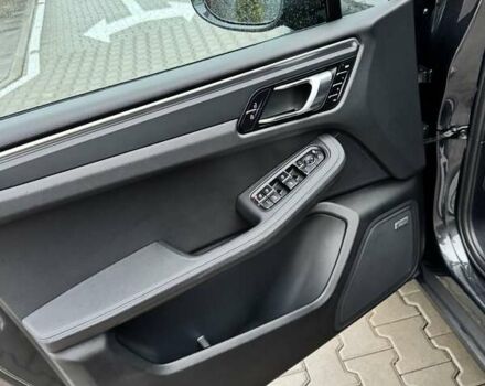 Серый Порше Масан, объемом двигателя 1.98 л и пробегом 48 тыс. км за 44900 $, фото 11 на Automoto.ua