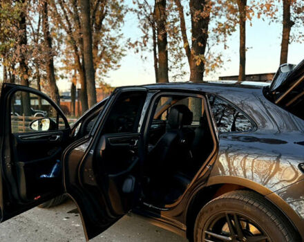 Сірий Порше Масан, об'ємом двигуна 3 л та пробігом 107 тис. км за 48000 $, фото 7 на Automoto.ua