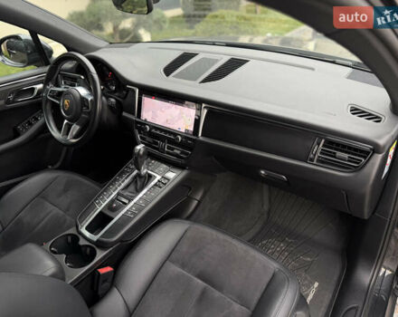 Серый Порше Масан, объемом двигателя 2 л и пробегом 42 тыс. км за 53990 $, фото 54 на Automoto.ua