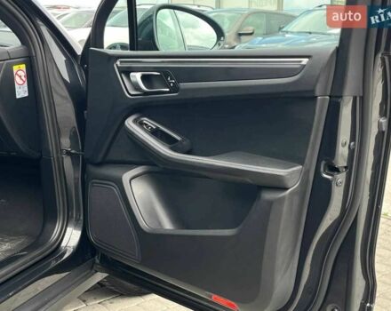 Серый Порше Масан, объемом двигателя 2 л и пробегом 42 тыс. км за 50000 $, фото 7 на Automoto.ua