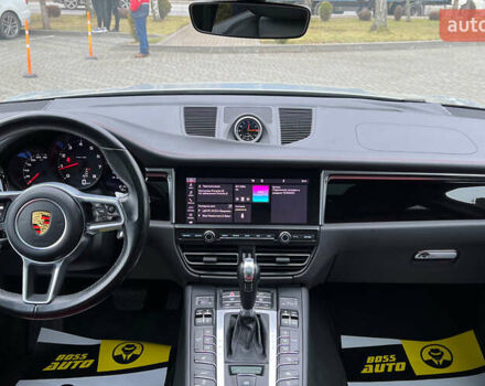 Серый Порше Масан, объемом двигателя 1.98 л и пробегом 74 тыс. км за 41500 $, фото 13 на Automoto.ua