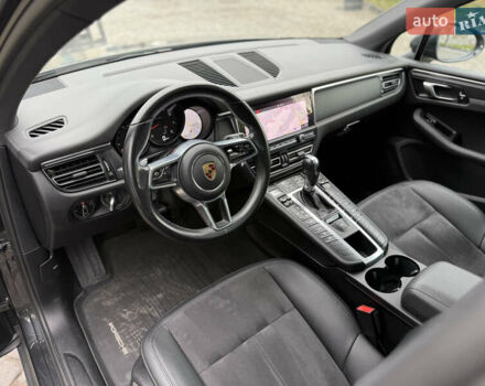 Серый Порше Масан, объемом двигателя 2 л и пробегом 42 тыс. км за 53990 $, фото 31 на Automoto.ua