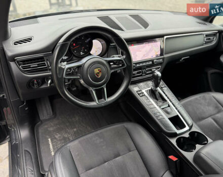 Серый Порше Масан, объемом двигателя 2 л и пробегом 42 тыс. км за 53990 $, фото 30 на Automoto.ua